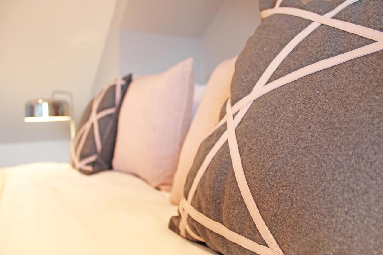 Queens Road - Luxury Spacious Home In Chester Christleton ภายนอก รูปภาพ