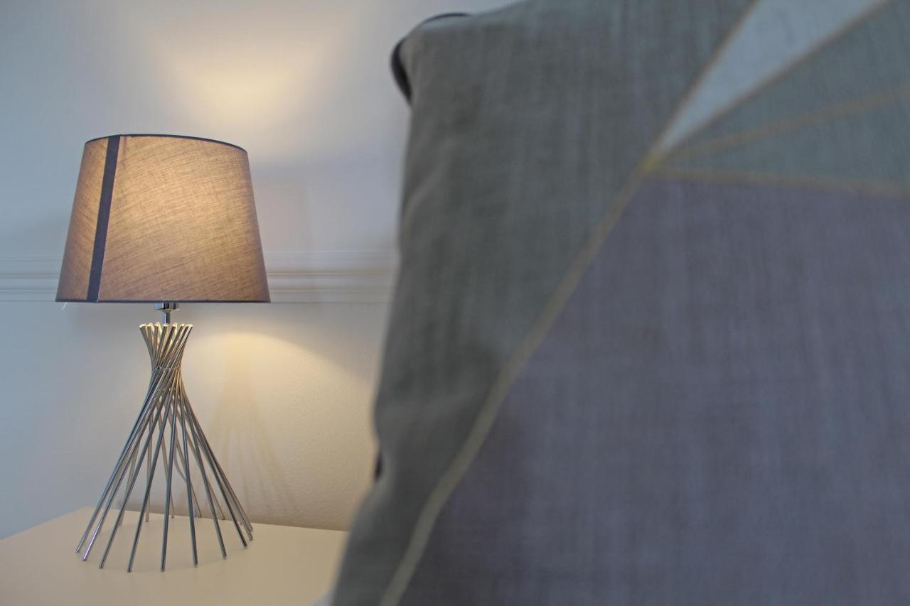 Queens Road - Luxury Spacious Home In Chester Christleton ภายนอก รูปภาพ